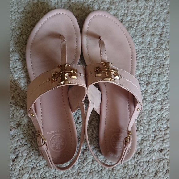 Tory Burch light Pink Everly T-Strap Flat Sandal with golden tone logo size 8.5 - Picture 5 of 12